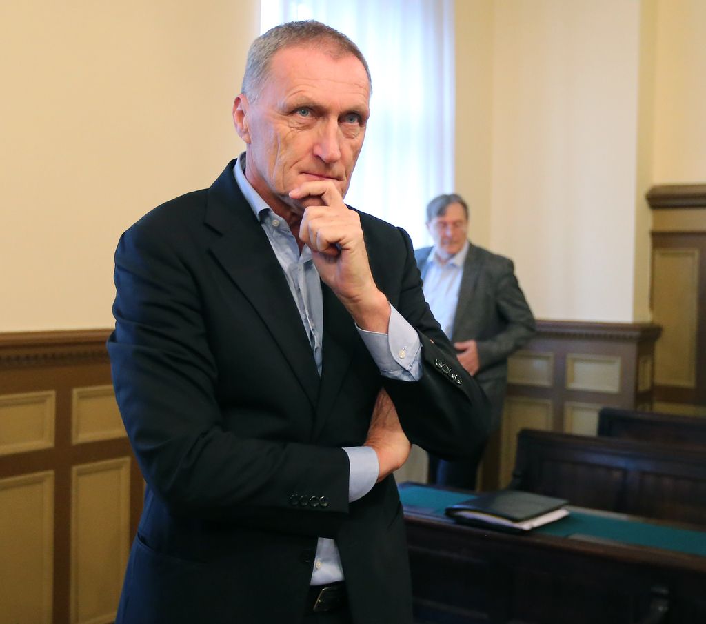 Edvard Oven tokrat opro&scaron;čen