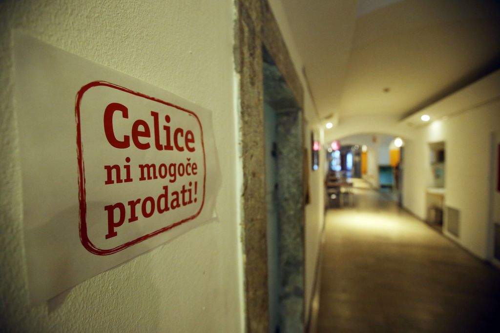 Celica ni več zapor, je pa zaprta