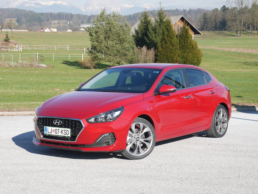 Četrti i30 je eleganten in uporaben hkrati