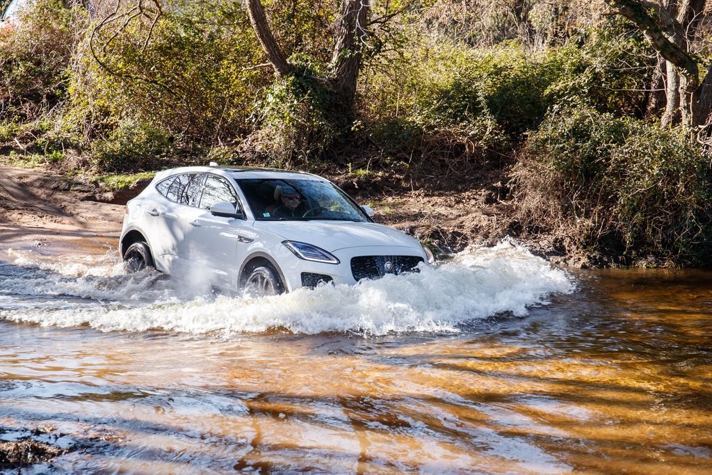 Mali veliki SUV iz Jaguarja