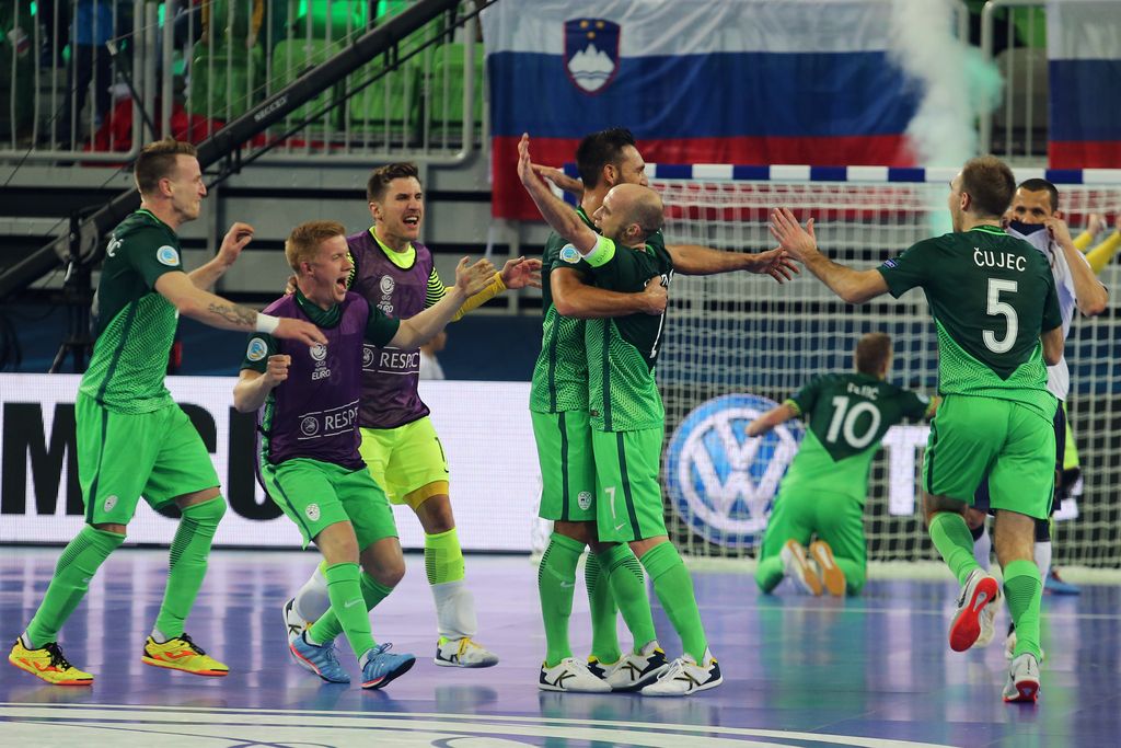 Četrtfinale: Rusija z brazilskima goloma boljša od Slovenije