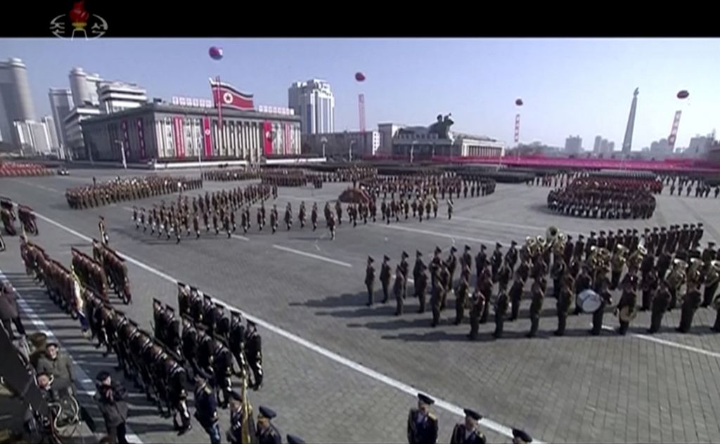Severna Koreja pripravila vojaško parado