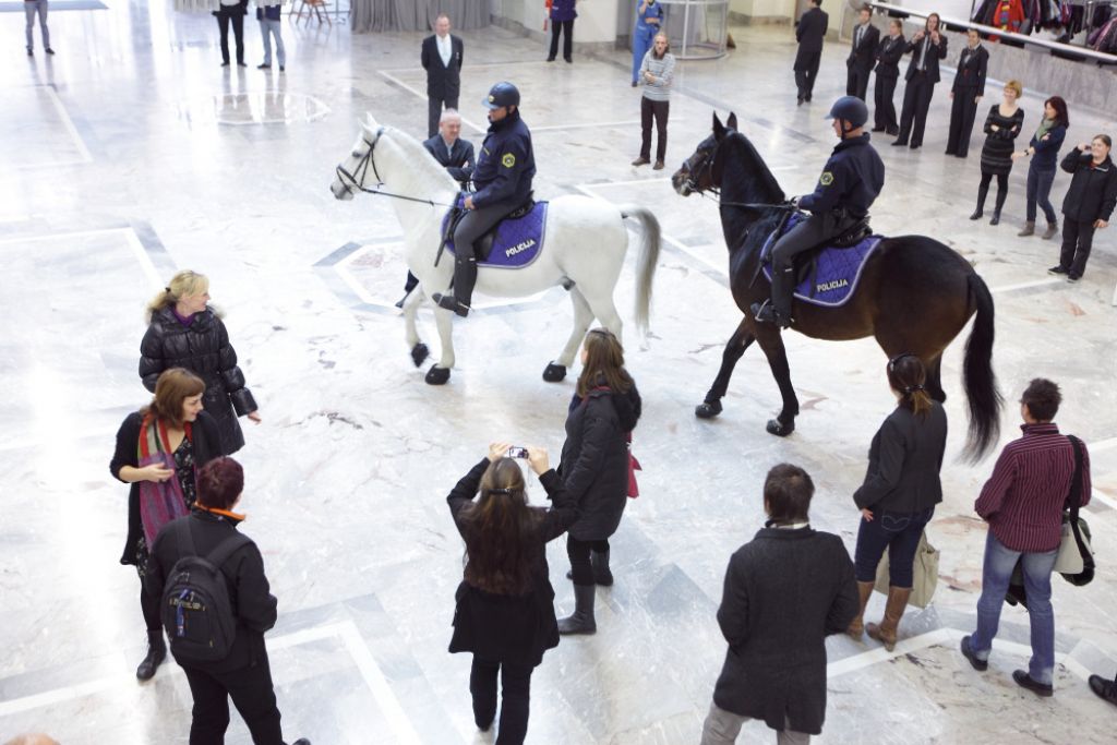 Serijo megalomanskih projetov v Tate Modern bo nadaljevala Tania Bruguera