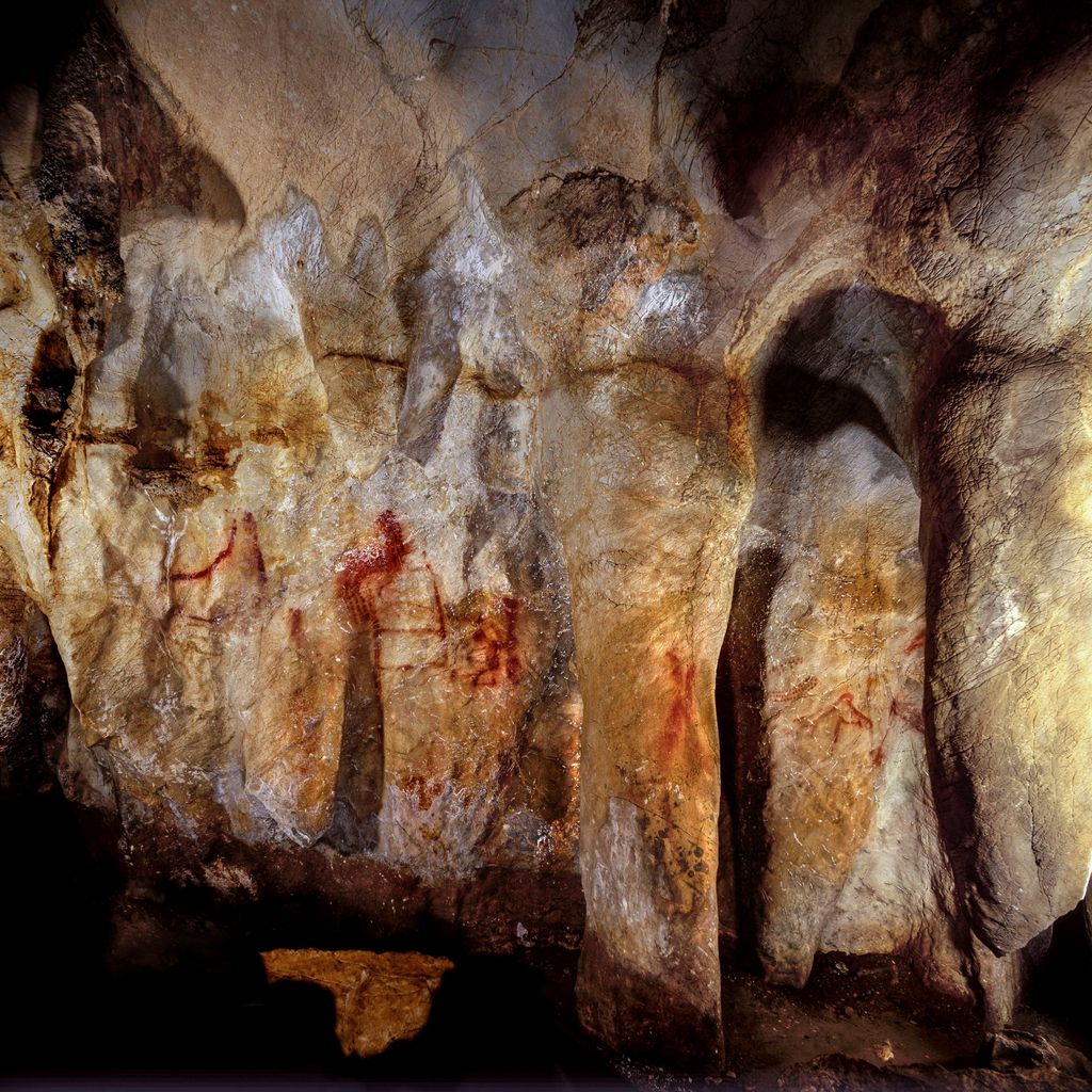 Najstarejše jamske poslikave v Evropi pripisujejo neandertalcem