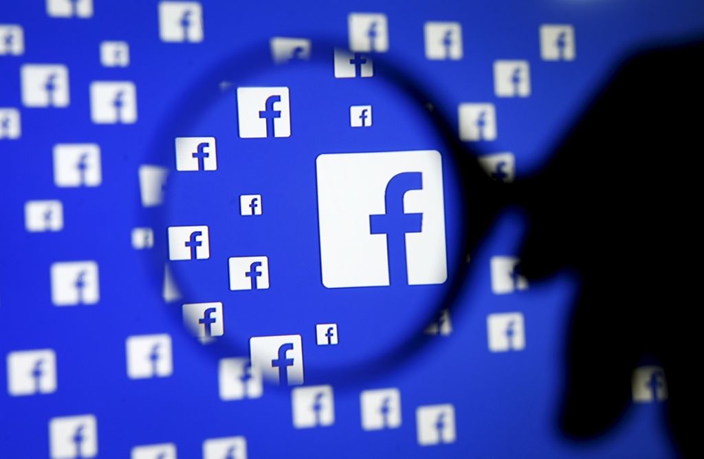 Facebook s profiliranjem posega v našo zasebnost