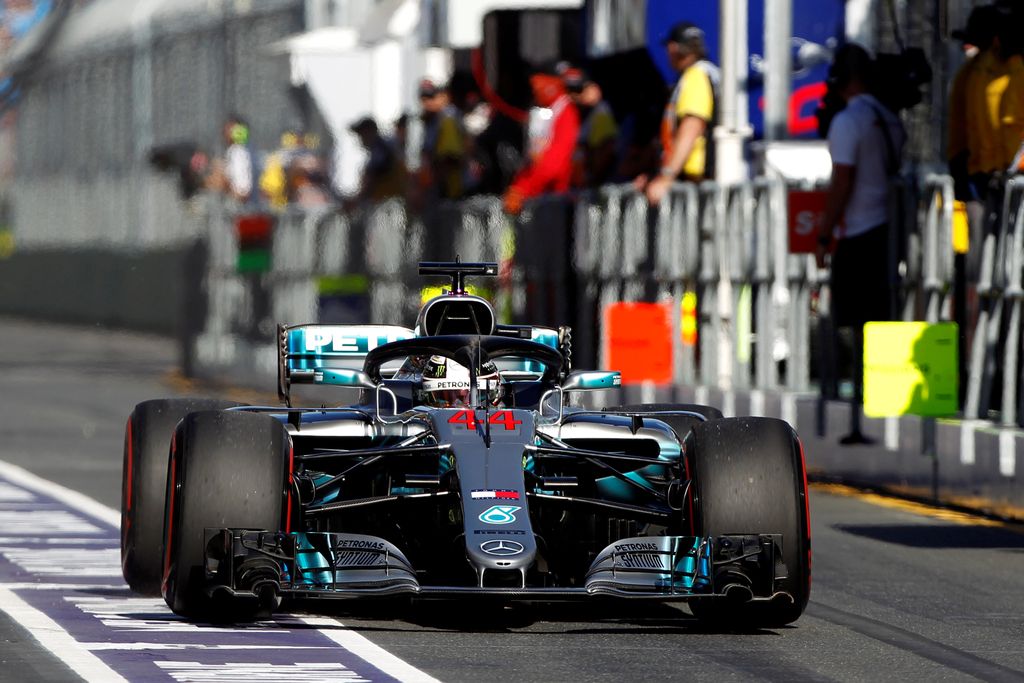 Formula 1: Hamiltonu oba prosta treninga