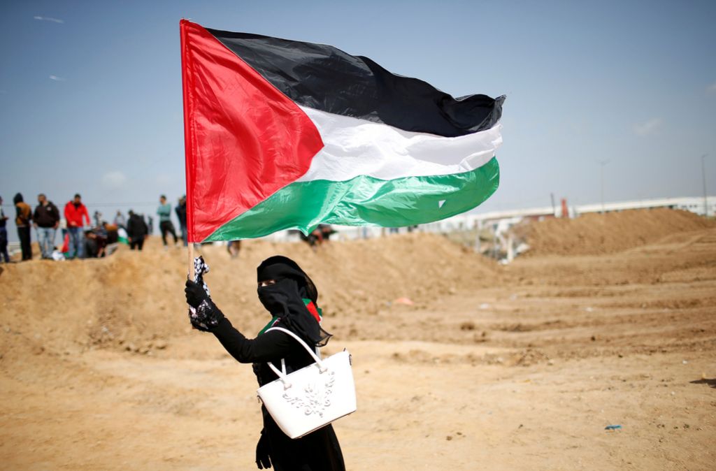 Palestinci zaznamujejo zgodovinsko tragedijo, Izrael grozi