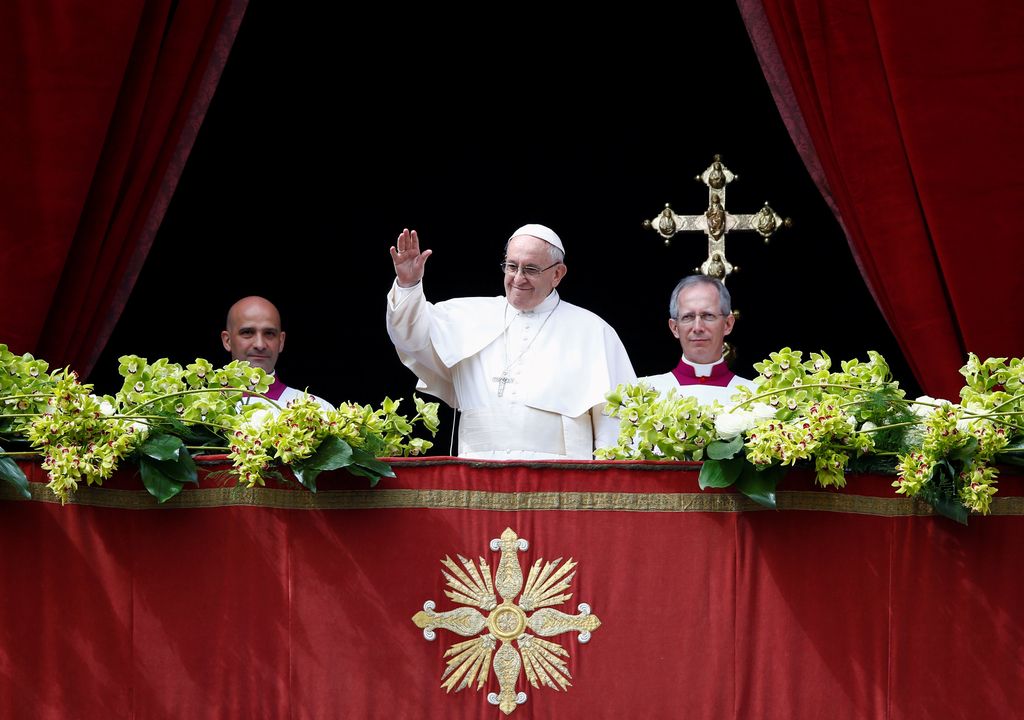 Papež za mir, za pomoč beguncem