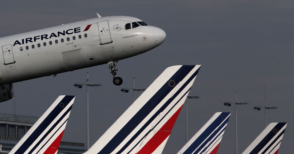 Zaradi stavke pri Air France odpovedali 30 odstotkov letov