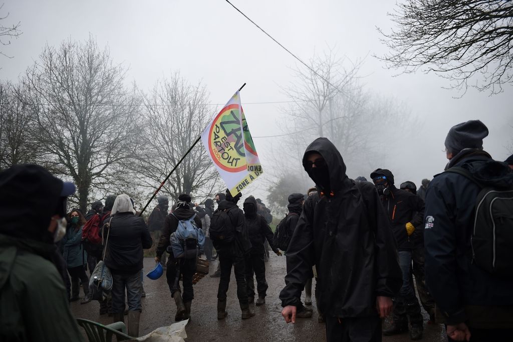 Nantes: Med prisilnim izseljevanjem aktivistov je izbruhnilo nasilje