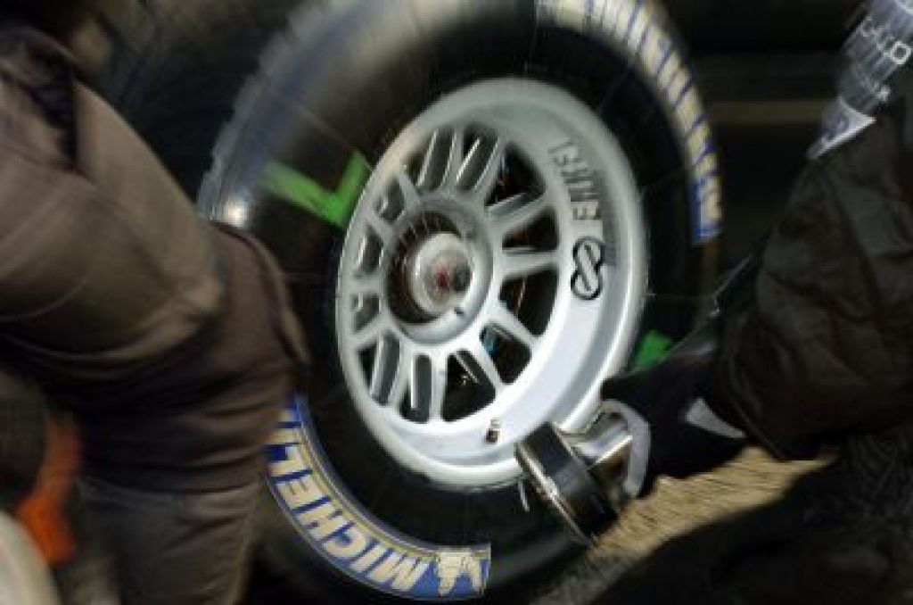 FIA izbrala Bridgestone