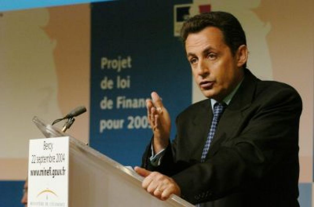 Sarkozy se bo odslej posvečal le predsedniški kampanji