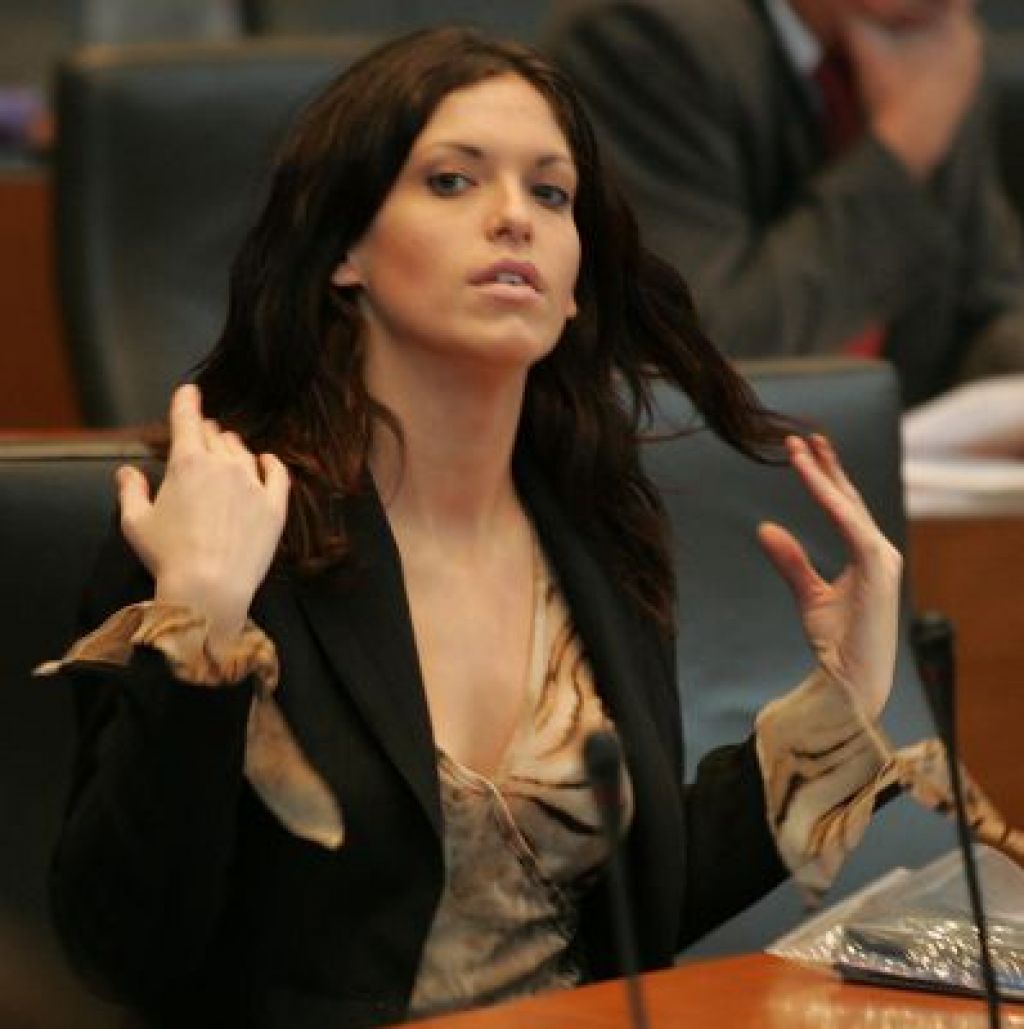 Eva Irgl za umiritev strasti