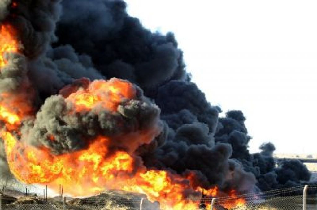 Eksplozija naftovoda v Nigeriji ubila več sto ljudi