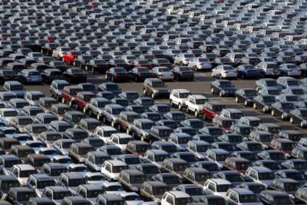 Septembra prodali za okrog 19 odstotkov manj vozil