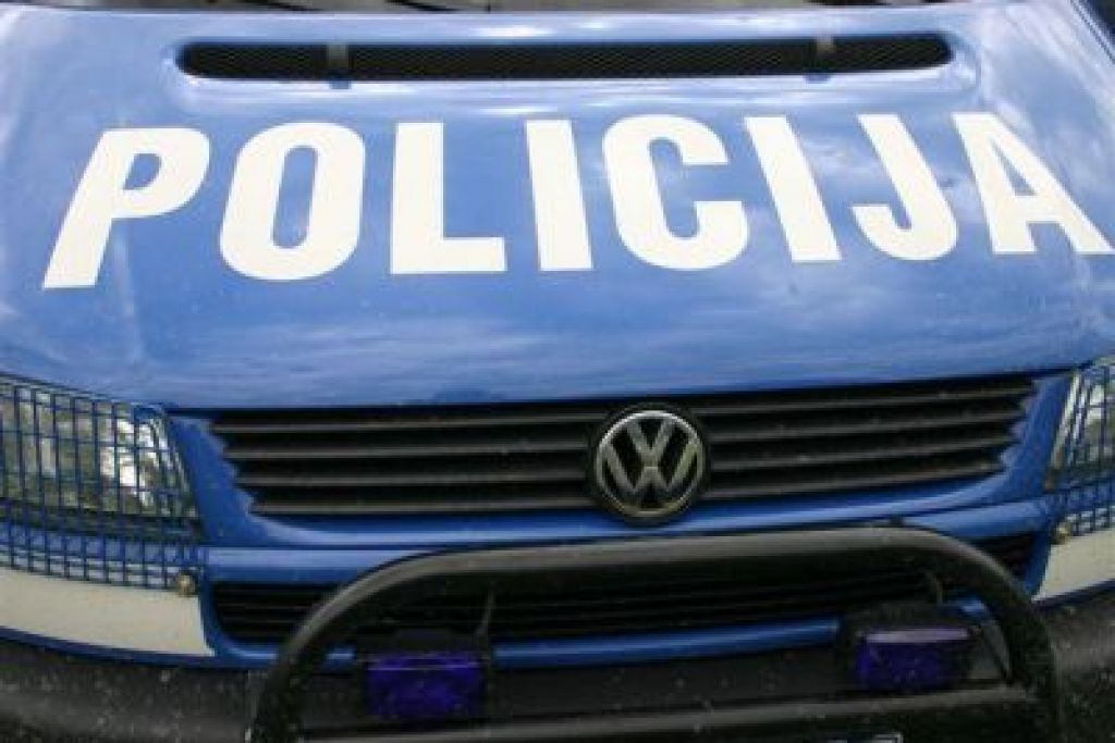 Policisti na Obali razkrili združbo avtomobilskih tatov