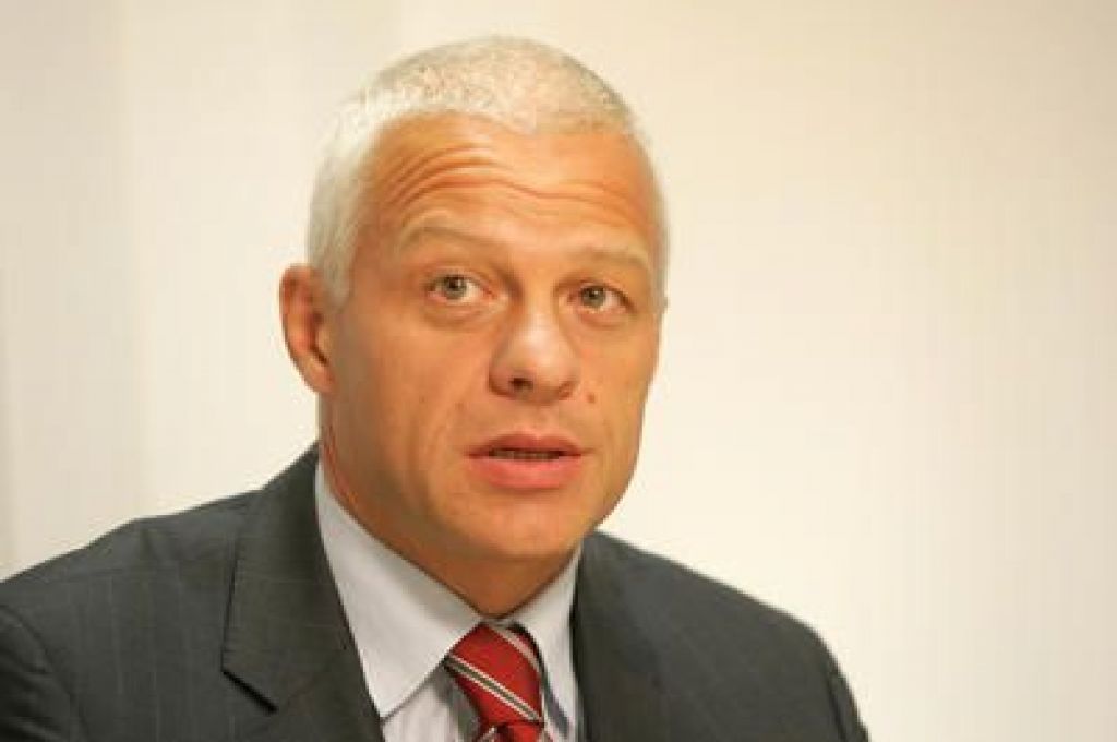 »Zakon o pospeševanju korupcije«