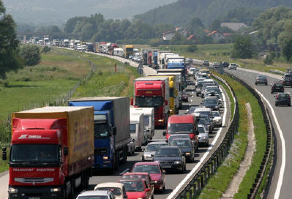 Vročinski udar, zamašene ceste