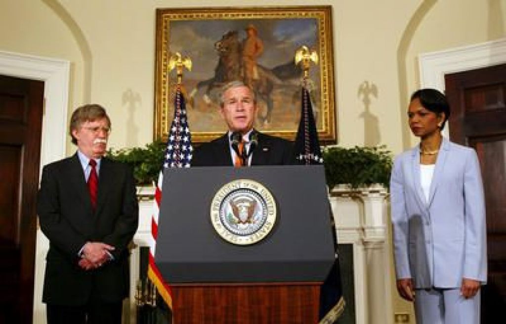 Bush potrdil kritiziranega Boltona