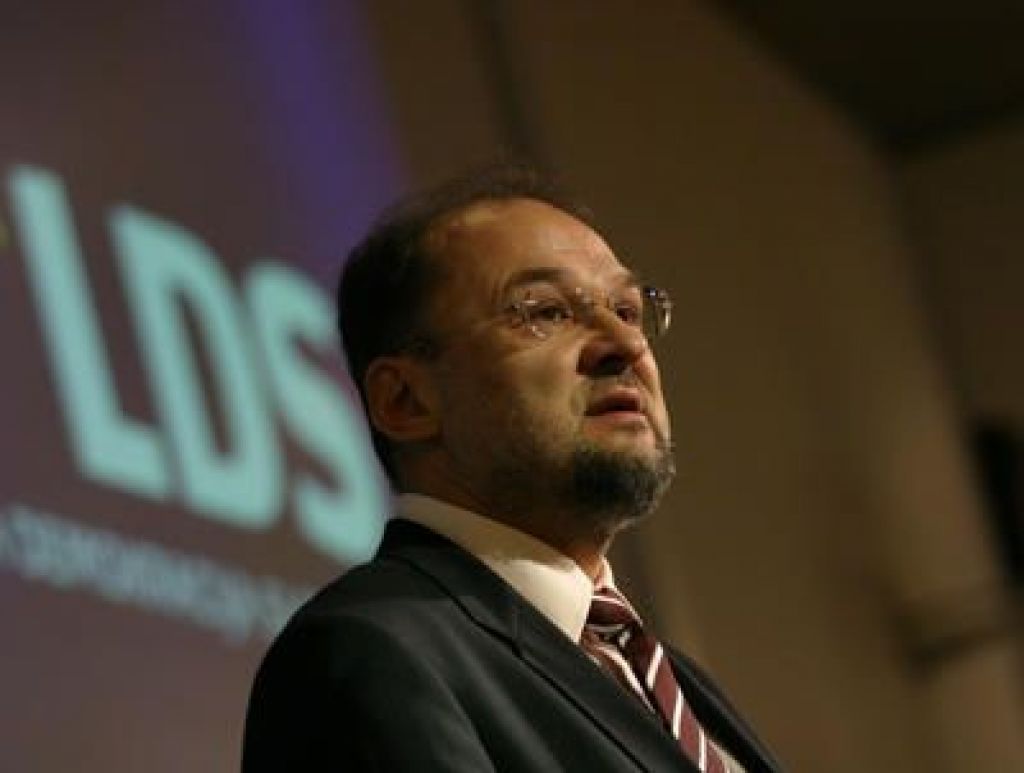 Prvak LDS pisal predsedniku vlade