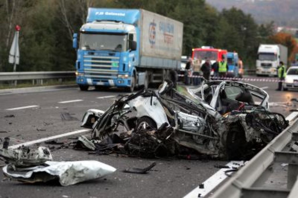 Na AC Celje - Maribor huda nesreča