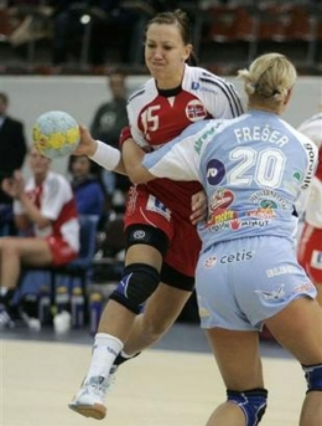 Frešerjeva prekinila reprezentančno upokojitev