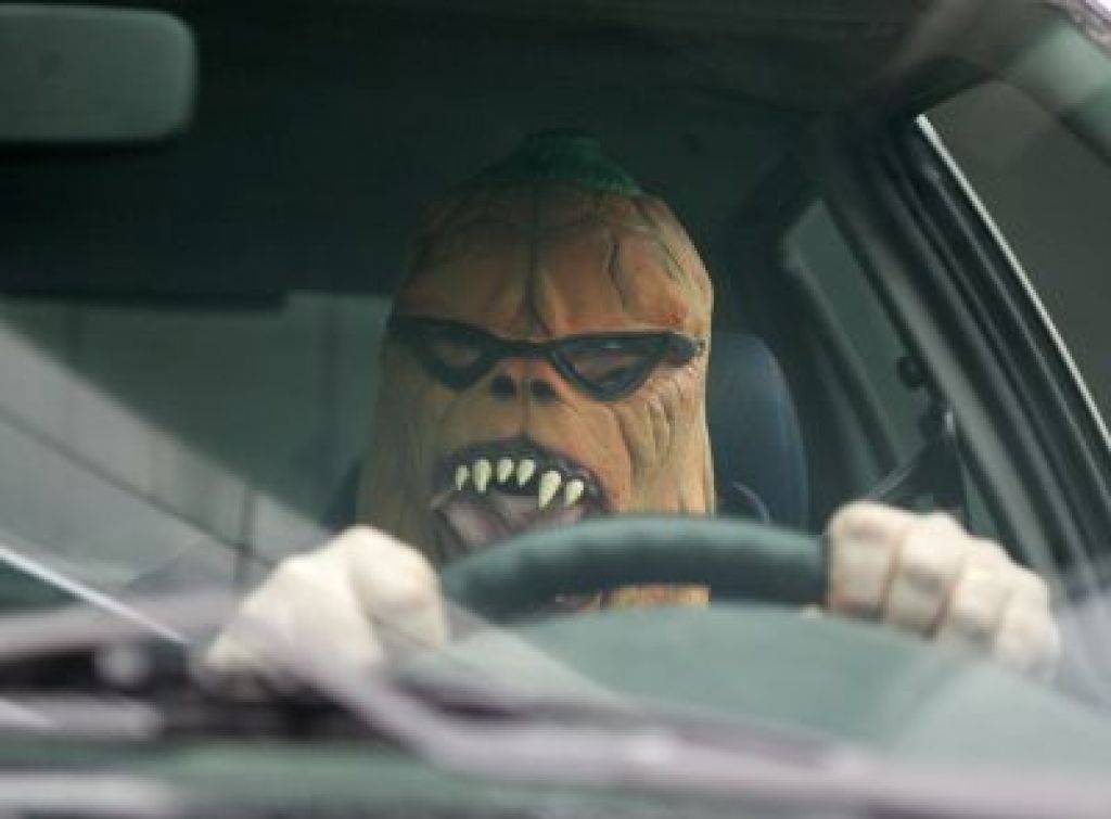 Pozor, maske na cesti!