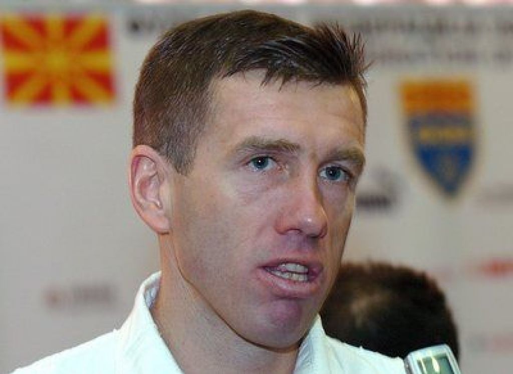 Katanec tudi uradno na makedonski klopi