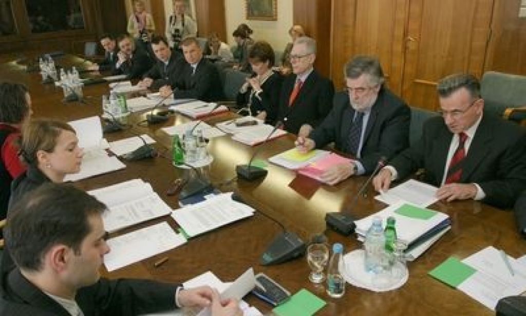 Prebili so se skozi zakon o javnem redu in miru