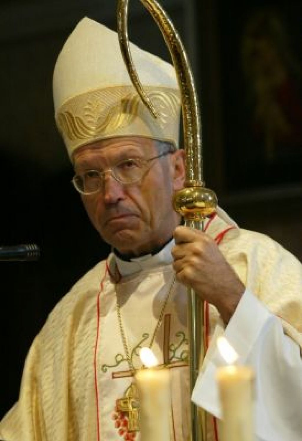 Odkrili spominsko ploščo kardinalu Stepincu