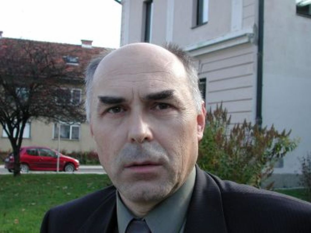 V Sistemski tehniki širijo civilni program