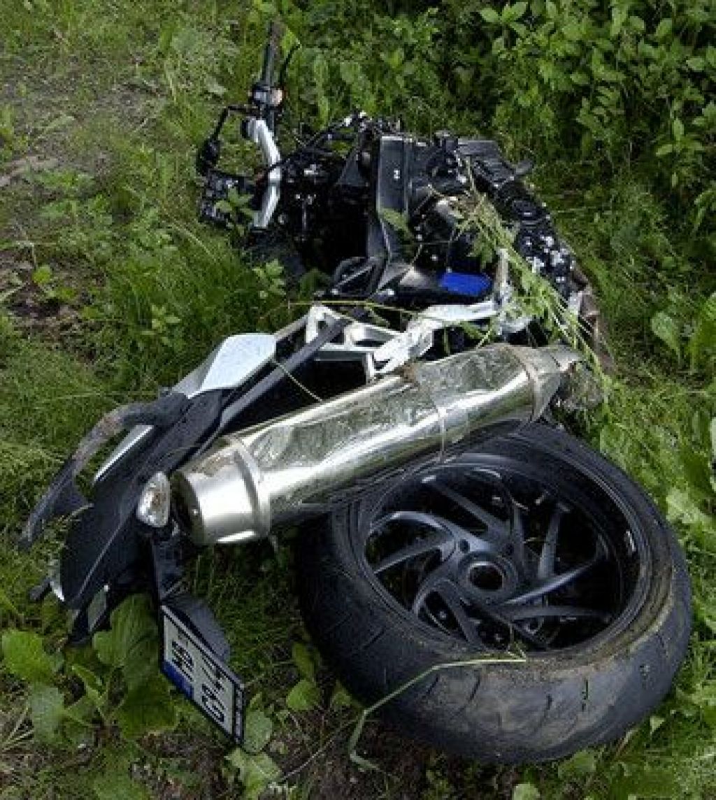 V nesreči umrl italijanski motorist