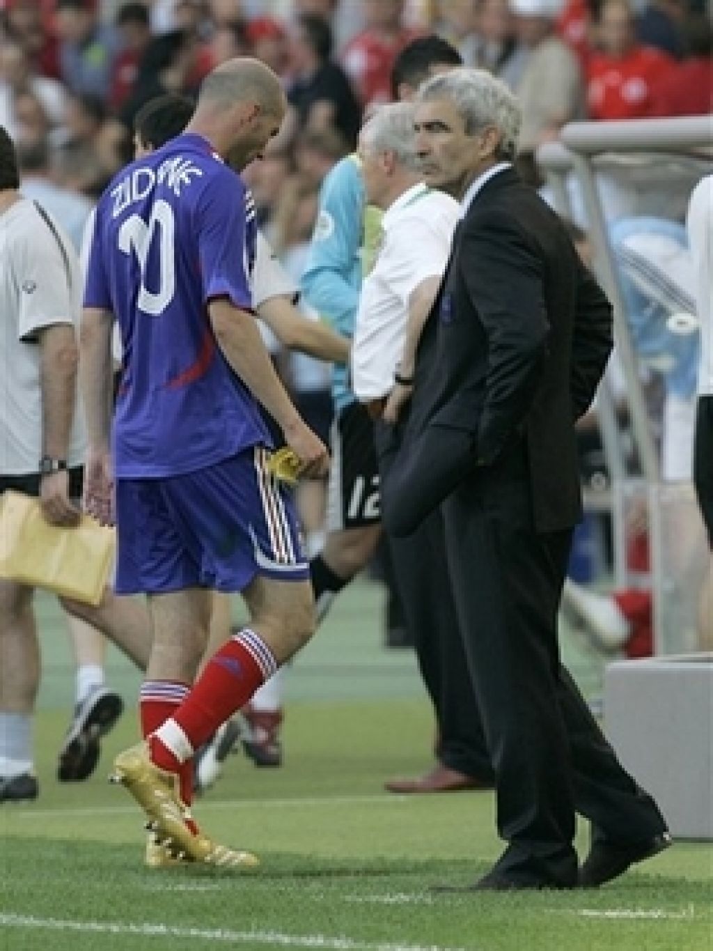 Zidane - le senca nekoč velikega nogometaša?