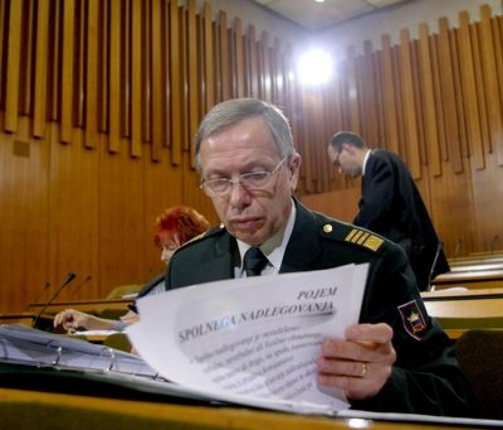 Primer spolnega nadlegovanja za SV še ni končan