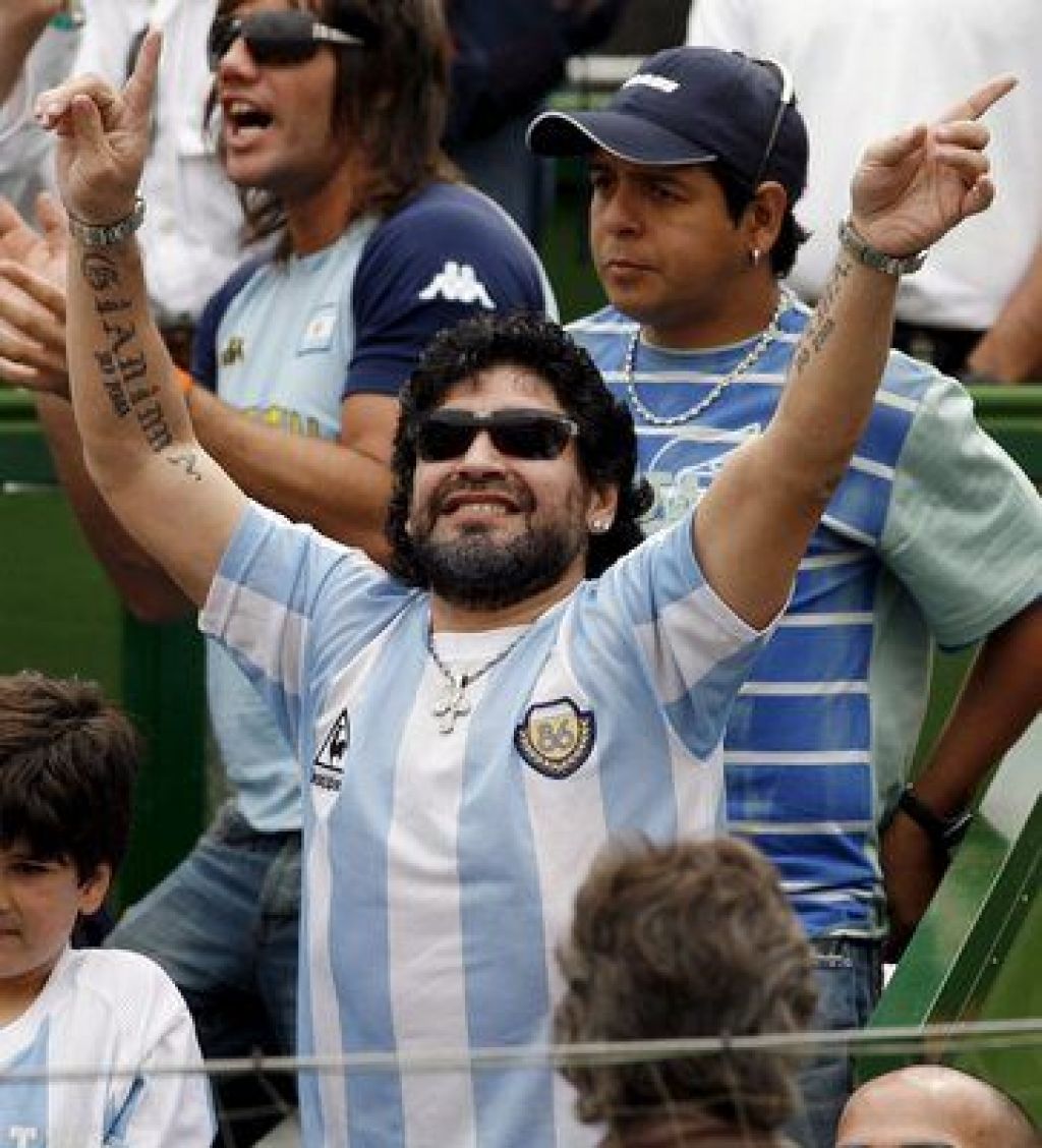 Maradona na trenersko klop?