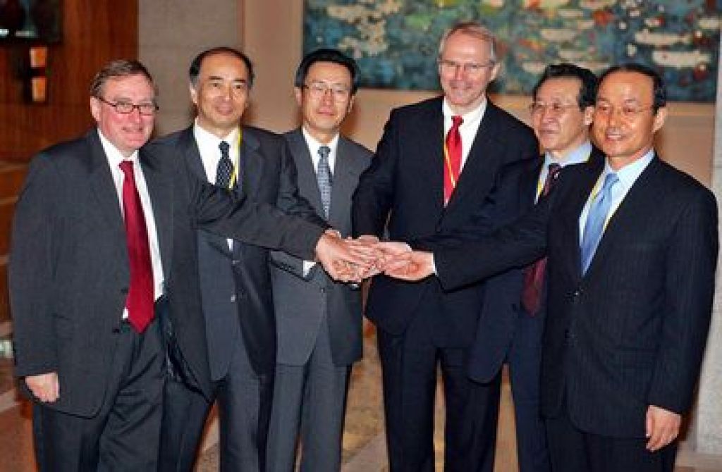 Bush bo v S. Korejo poslal opazovalce