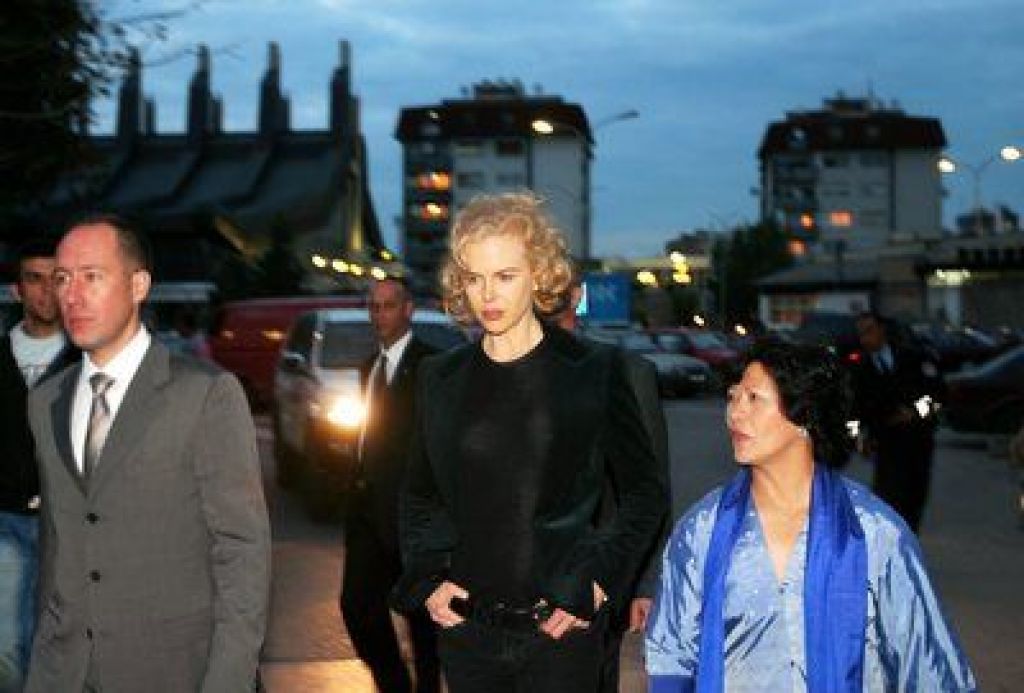 Nicole Kidman obiskala Kosovo