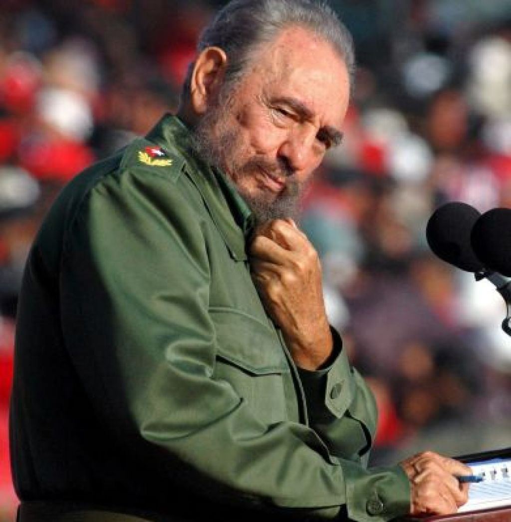 Castro »zdrav in dobro obveščen«