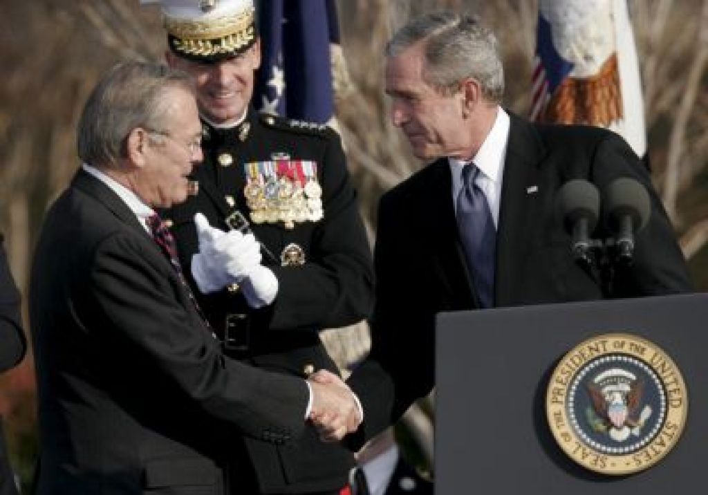 Rumsfeldovo slovo polno pohval