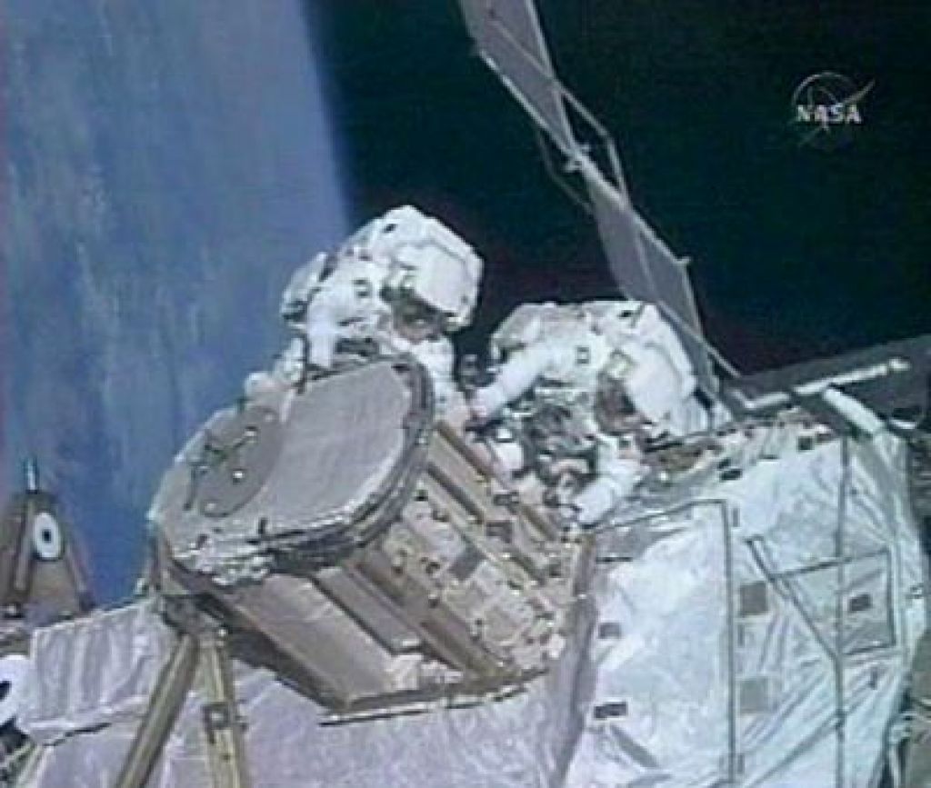 Astronavta na ISS uspešno izvedla prvo nalogo