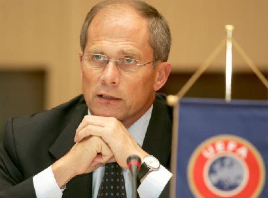 Odstopil izvršni direktor UEFA