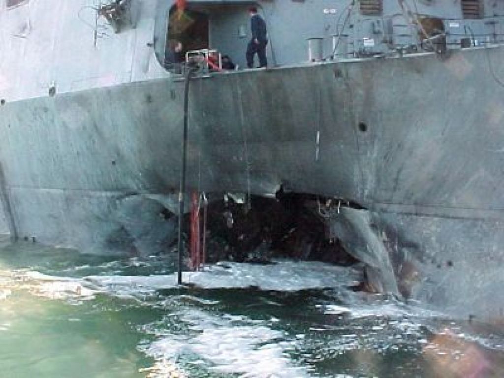 Po več kot desetletju le sojenje za napad na USS Cole