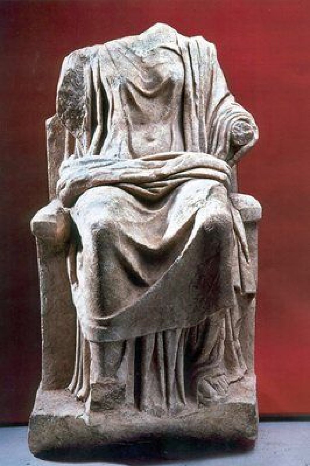 V Grčiji odkrili antični kip boginje Here