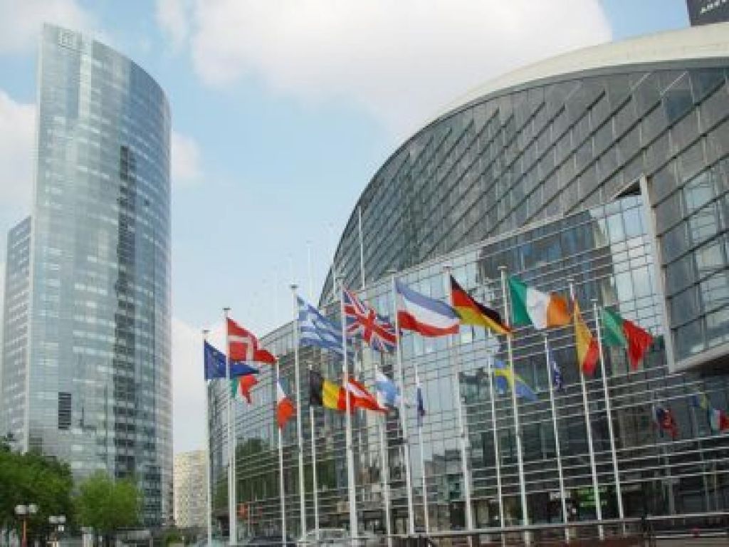 Evropska komisija danes o napredku držav na poti v EU
