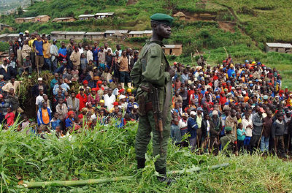 V Angolo izgnali 20000 ljudi