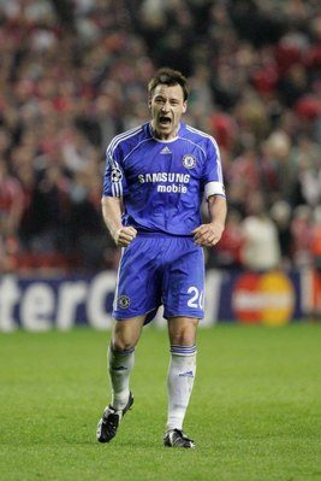 Terry pri Chelseaju še pet let